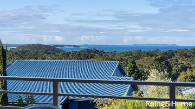 3 Seascape Close, Narrawallee NSW 2539