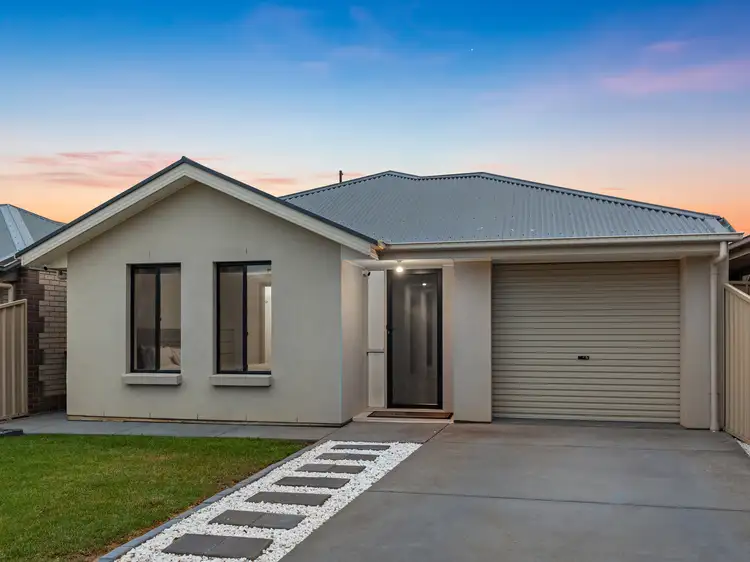 18 Yarr Crescent, Seaford Meadows SA 5169