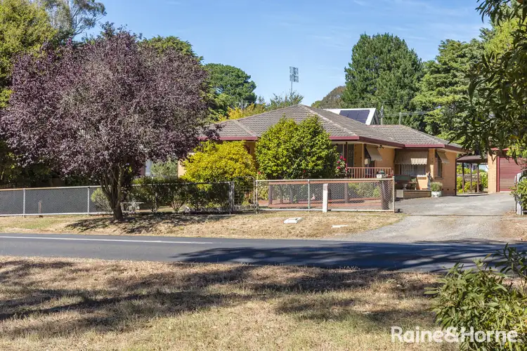 125 Quarry Road, Woodend VIC 3442