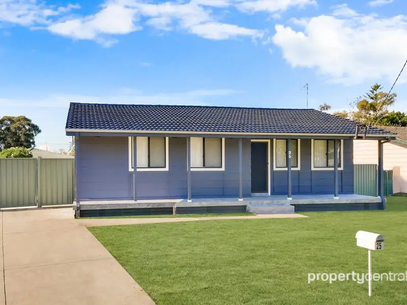 Main view of Homely house listing, 25 Mindanao Avenue, Lethbridge Park NSW 2770