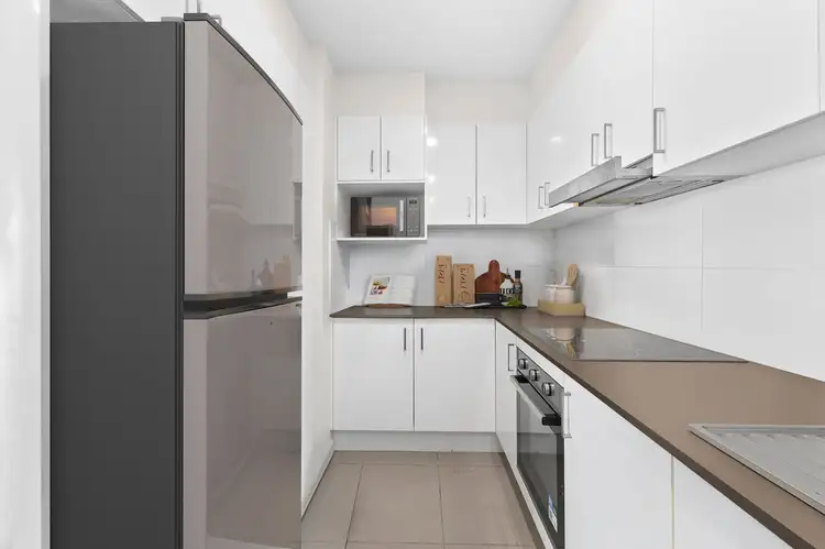 Third view of Homely unit listing, 6/52 Latham Street, Chermside QLD 4032