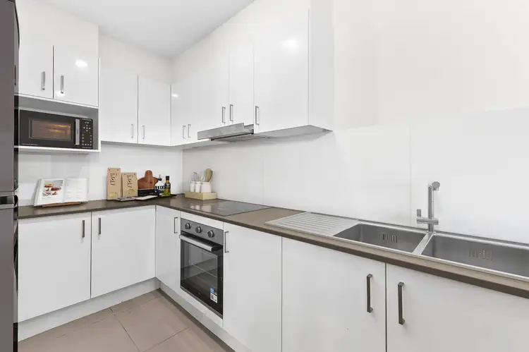Fourth view of Homely unit listing, 6/52 Latham Street, Chermside QLD 4032