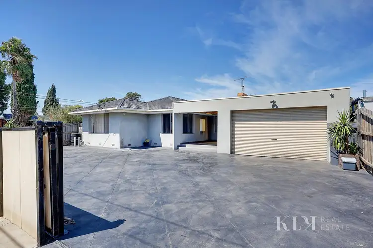 19 Bushfield Crescent, Coolaroo VIC 3048