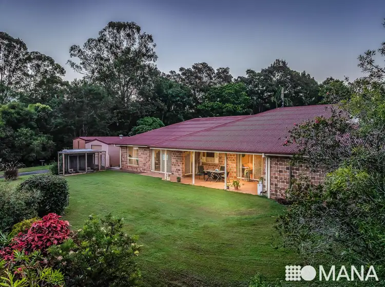 8 Amarillo Drive, Dunbible NSW 2484