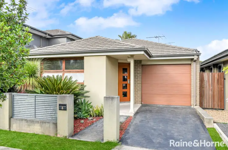 8 Dunlop Avenue, Ropes Crossing NSW 2760