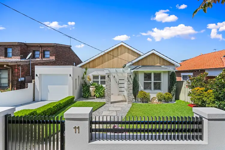 11 Lea Avenue, Russell Lea NSW 2046