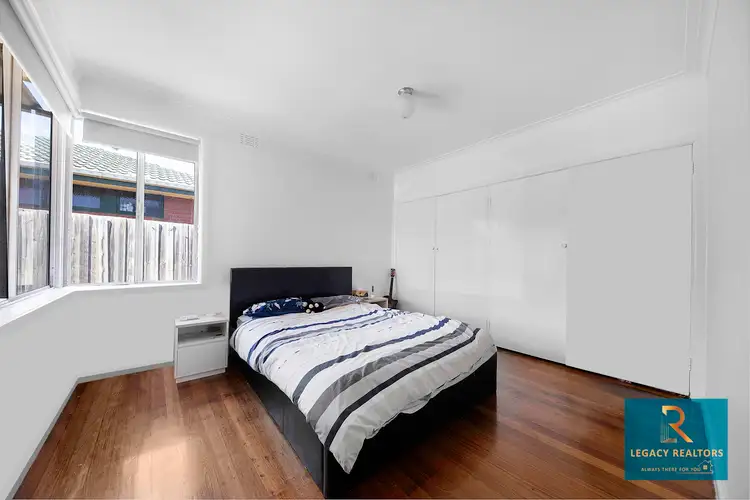 47 Plover st, Melton VIC 3337