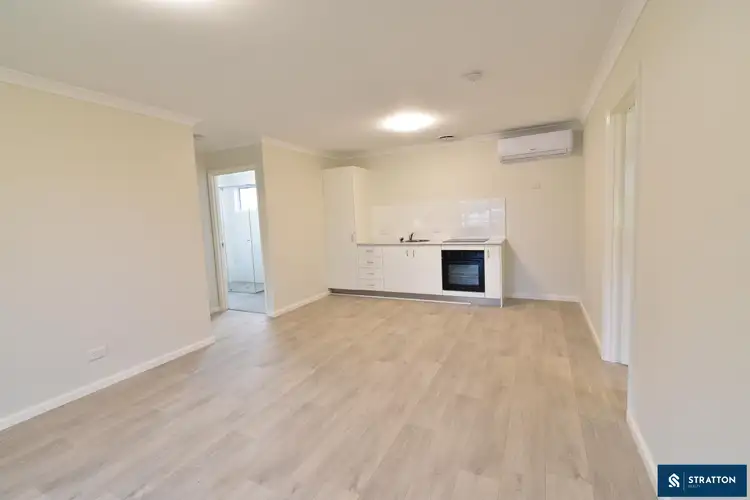 Granny Flat/9 Hakea Road, Camillo WA 6111