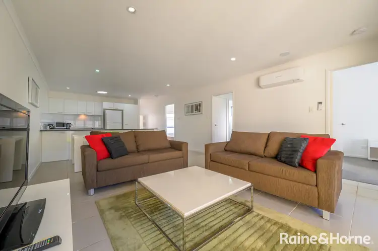 1/5 Valley Vista Court, West Gladstone QLD 4680