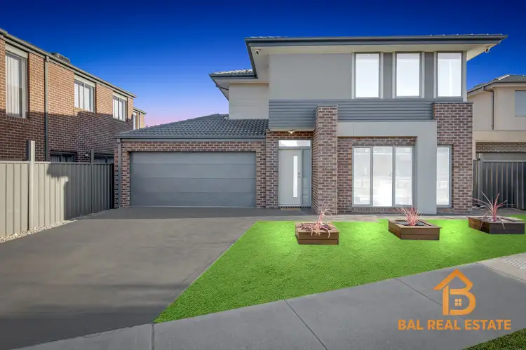 Second view of Homely house listing, 32 Risdon Circuit, Tarneit VIC 3029