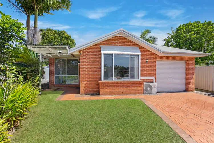 3 Clyde Close, Bateau Bay NSW 2261