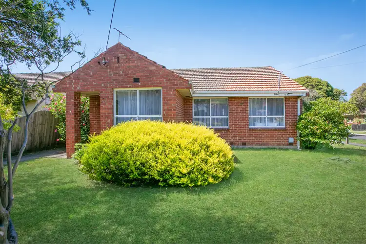 2 Taylor Avenue