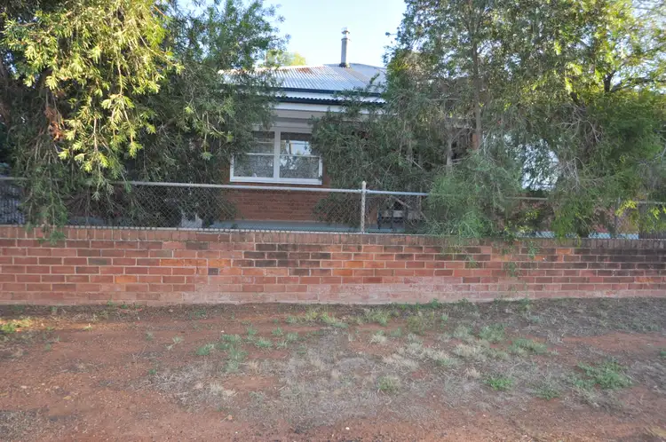 39 Becker Street