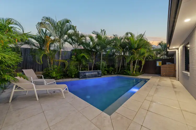 8 Mcinnes Street, Pimpama QLD 4209