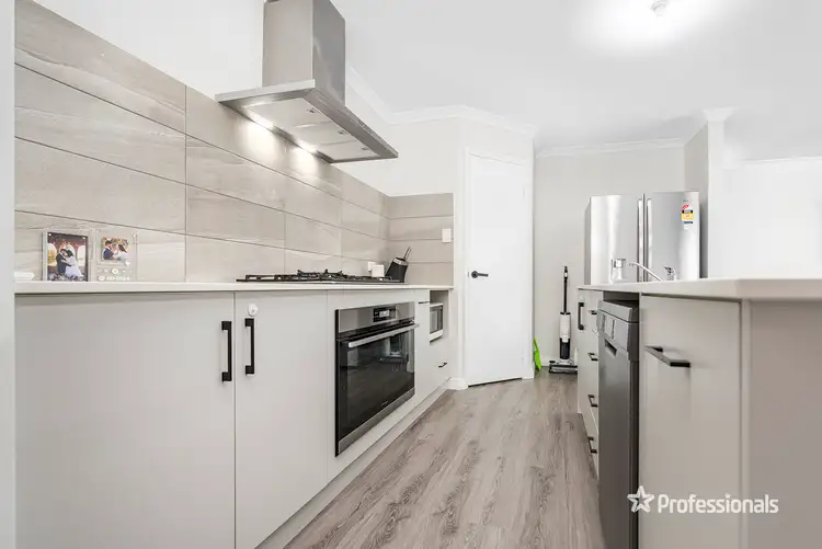 Second view of Homely house listing, 26 Jabiru Way, Waggrakine WA 6530