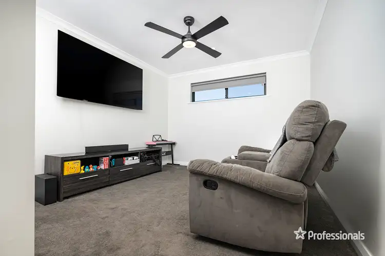 Sixth view of Homely house listing, 26 Jabiru Way, Waggrakine WA 6530