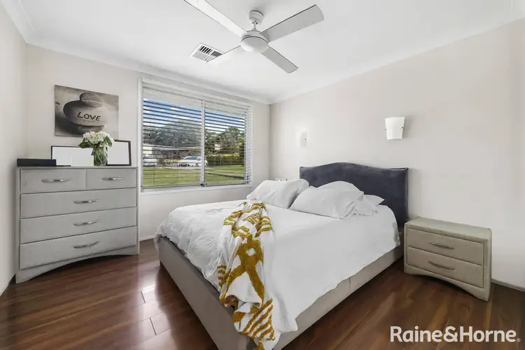 Fifth view of Homely house listing, 10 Mimulus Place, Macquarie Fields NSW 2564