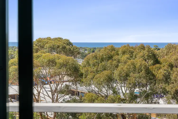 19 Outlook Avenue, Lakes Entrance VIC 3909
