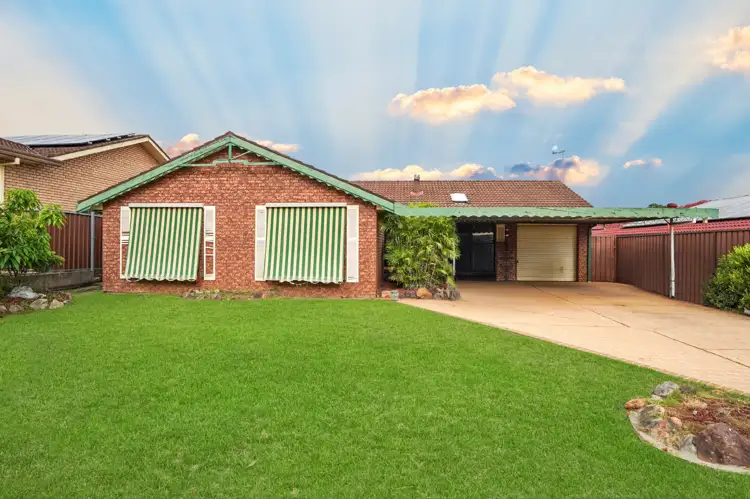 40 Todd Row, St Clair NSW 2759