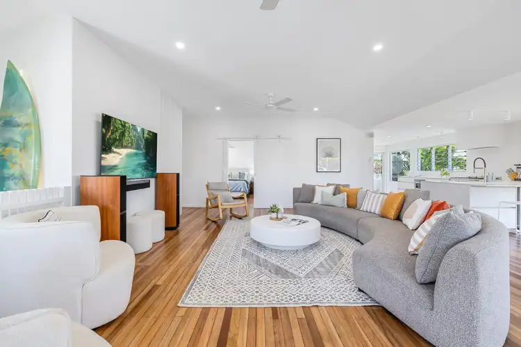 19 Orvieto Terrace, Kings Beach QLD 4551