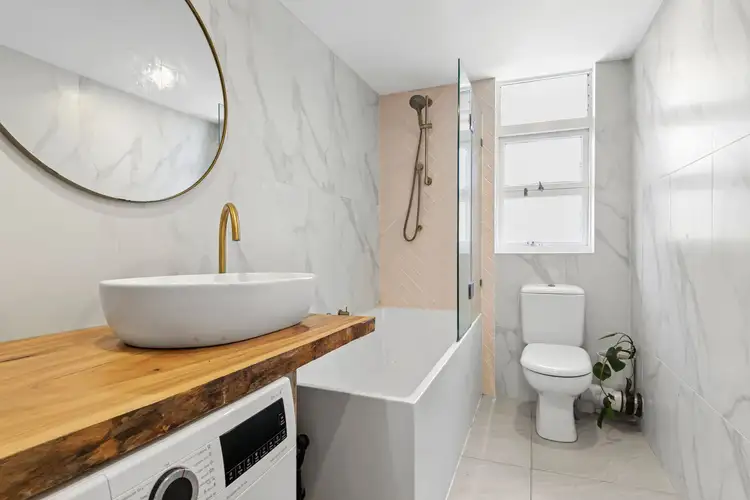 Second view of Homely apartment listing, 3/76 Dee Why Parade, Dee Why NSW 2099