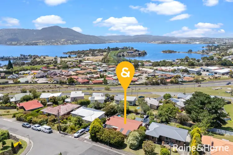 7 Kinarra Crescent