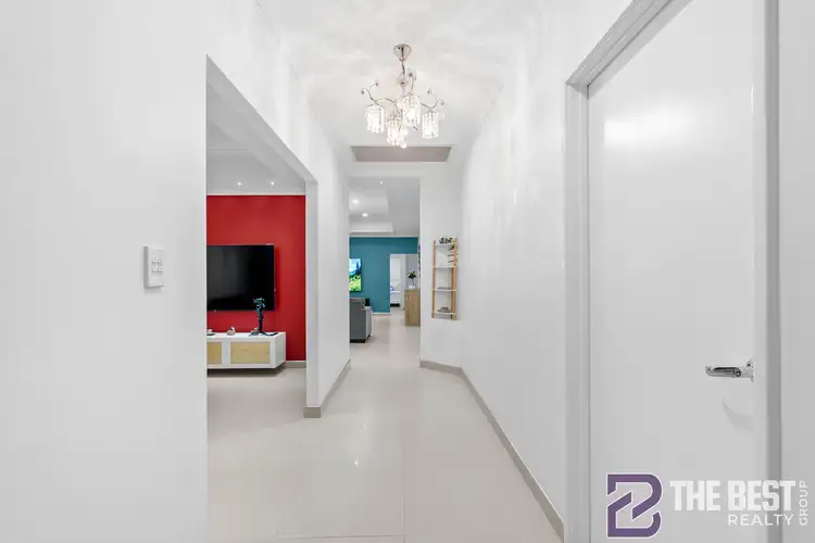 Fifth view of Homely house listing, 4 Plumosa Way, Wattle Grove WA 6107