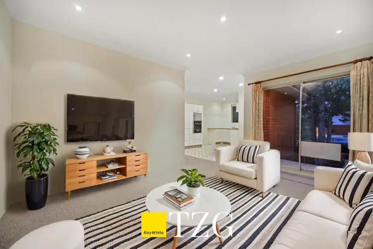 6 Wentworth Road