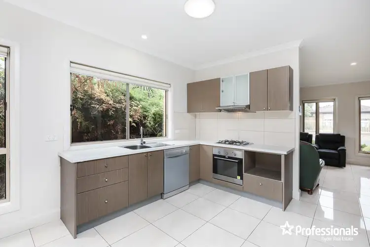 Sixth view of Homely house listing, 1/2 Tern Court, Melton VIC 3337