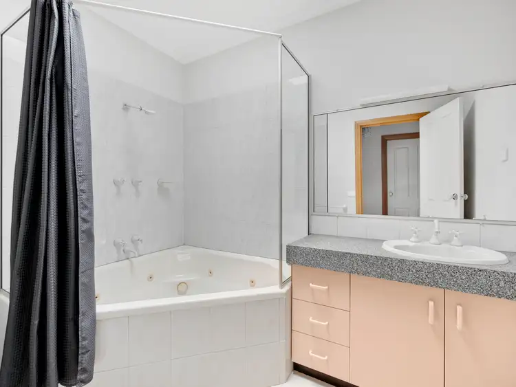 Sixth view of Homely house listing, 20 Rosemary Court, Yarrawonga VIC 3730