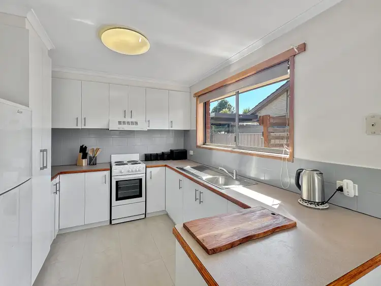 Third view of Homely unit listing, 2/2 Orr Street, Yarrawonga VIC 3730