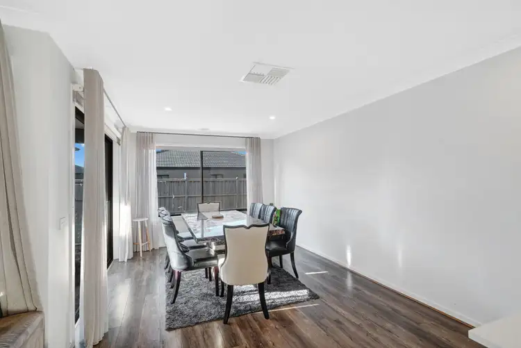 Fourth view of Homely house listing, 16 Bromley Circuit, Thornhill Park VIC 3335