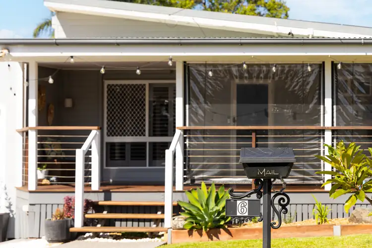 6 Romney street, Brighton QLD 4017