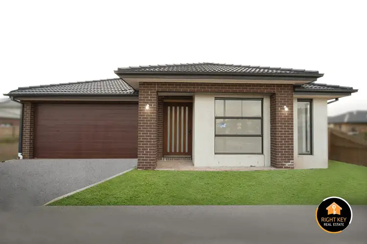 10 Haflinger Av, Bonnie Brook VIC 3335