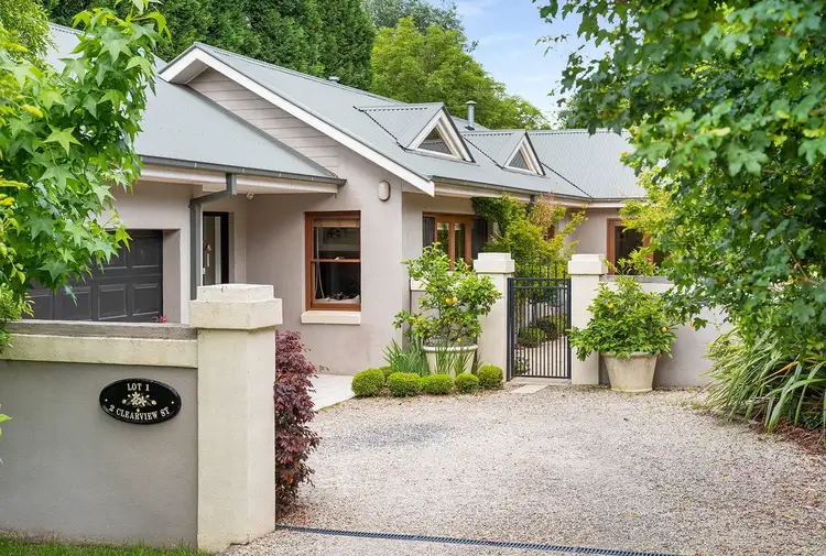 2 Clearview Street