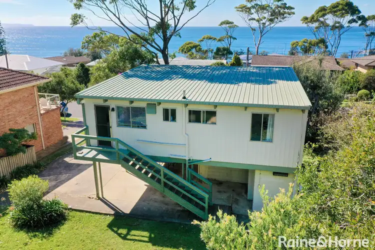 13 Booth Avenue, Narrawallee NSW 2539