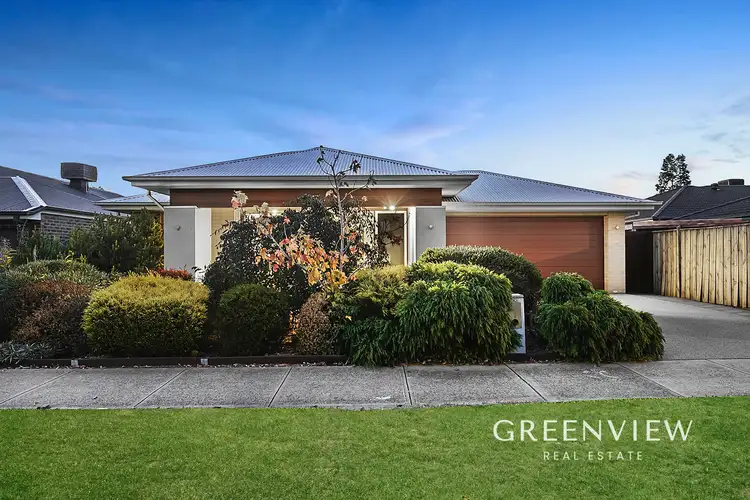 56 Strettle Crescent, Cranbourne North VIC 3977