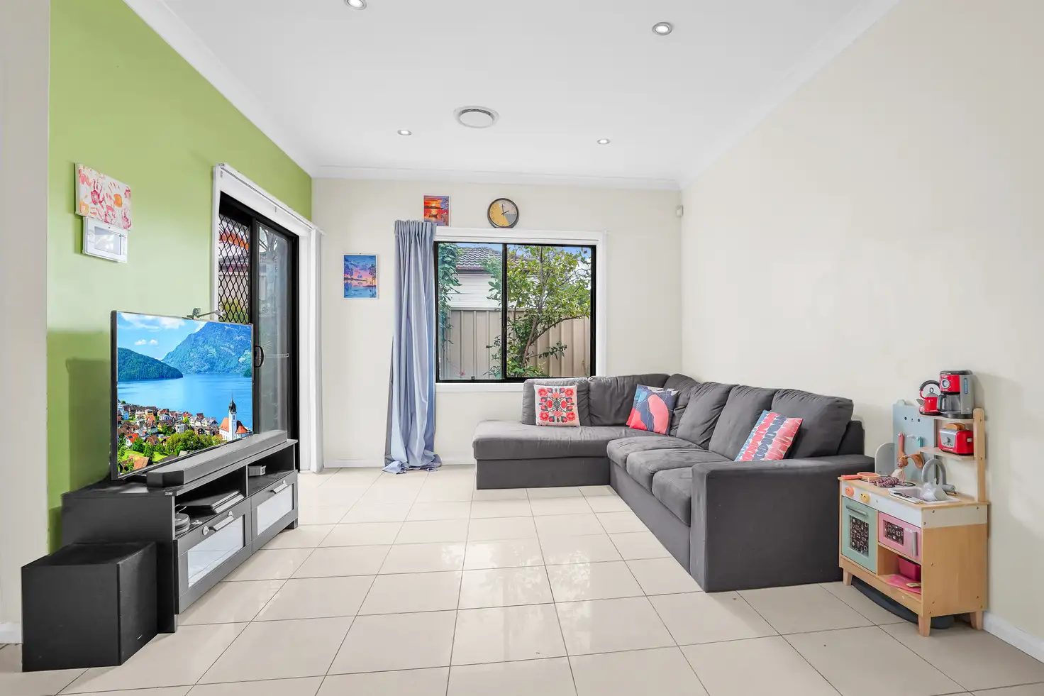 Main view of Homely villa listing, 3/18-20 Girraween Road, Girraween NSW 2145