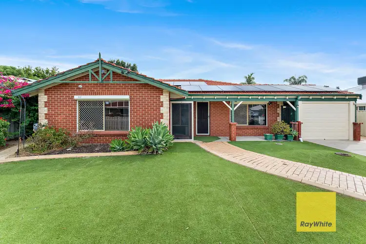 10 Jooleen Way, Thornlie WA 6108