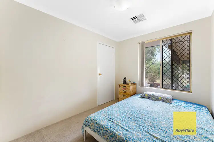 Fifth view of Homely house listing, 10 Jooleen Way, Thornlie WA 6108