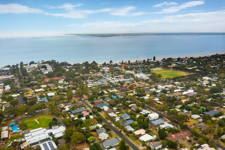4 Shamrock Avenue, Cowes VIC 3922