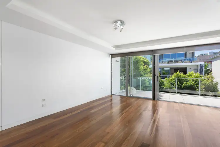 Third view of Homely house listing, 4/32 Diamond Bay Road, Vaucluse NSW 2030