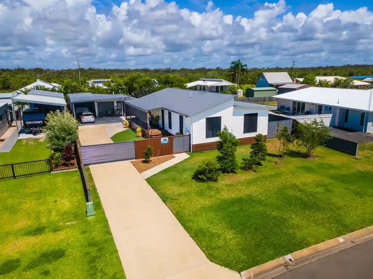 6 Sunset Avenue, Woodgate QLD 4660