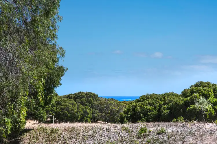 2 Emmanuel Way, Hamelin Bay WA 6288