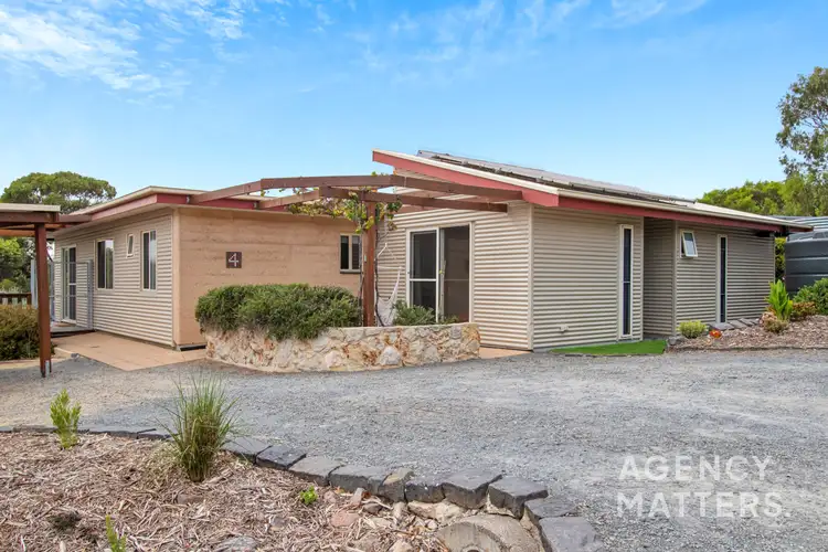 4 Olearia Walk
