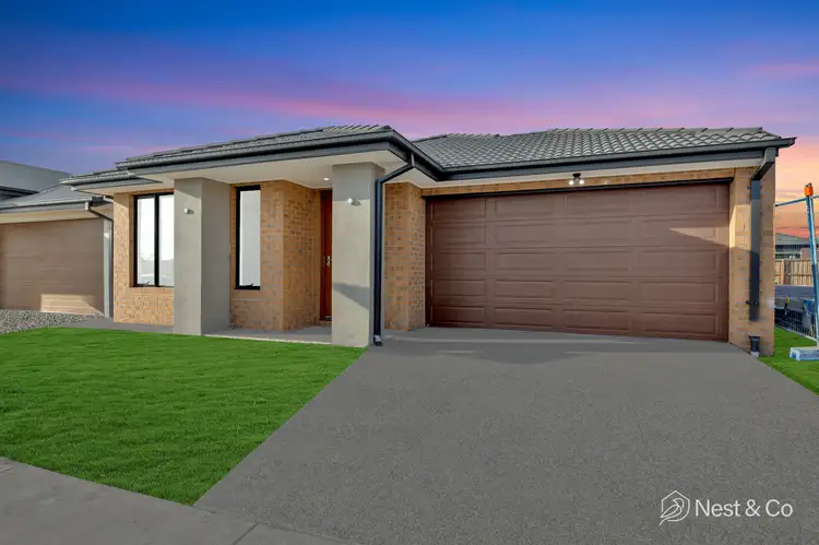 13 Heaton Road, Donnybrook VIC 3064