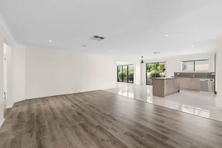 Sixth view of Homely house listing, 29 Marylou Court, Delahey VIC 3037