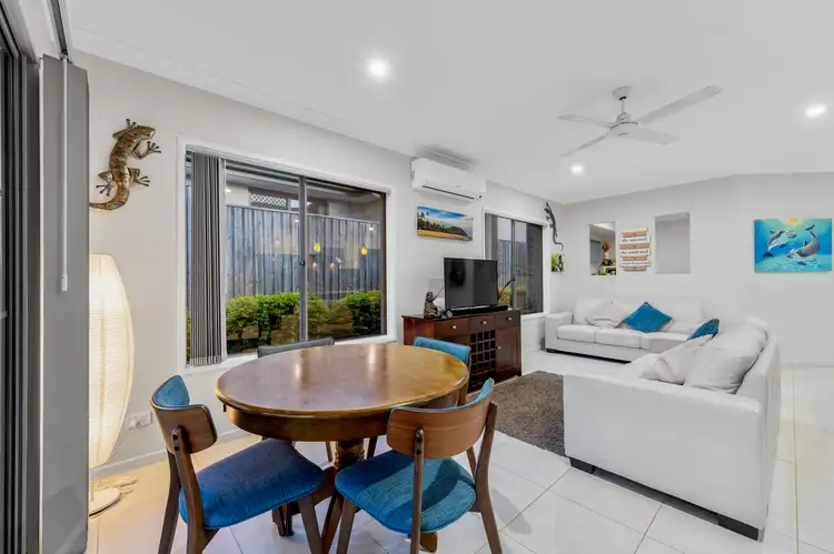 8 Giacco Street, Pimpama QLD 4209