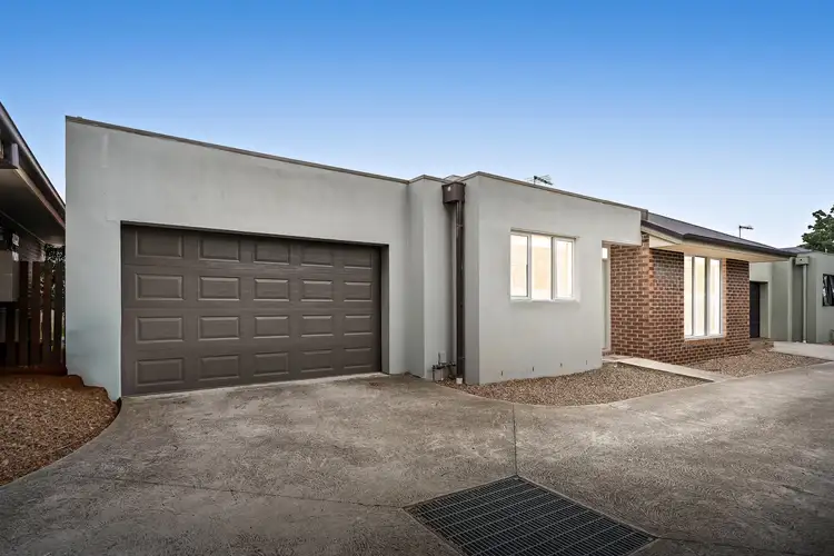 4/73 Barkly Street, Sunbury VIC 3429