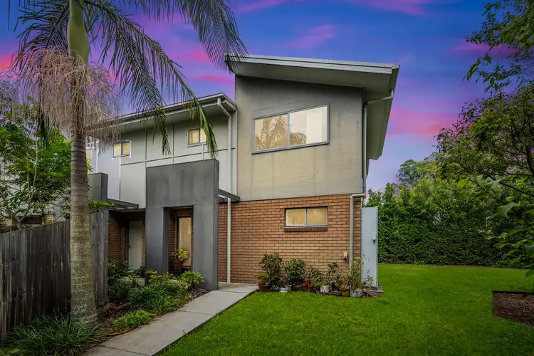 2/11 Thistledome Street, Morayfield QLD 4506